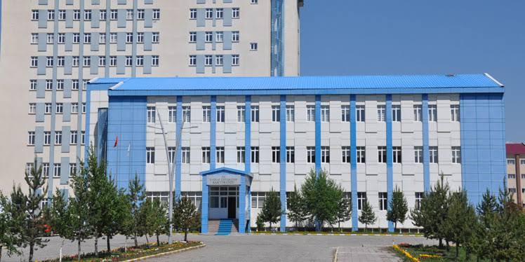 Kafkas Üniversitesi
